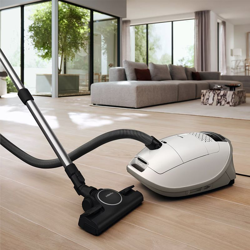 ΣΚΟΥΠΑ ΗΛΕΚΤΡΙΚΗ GUARD M1 PERFORMANCE WHITE MIELE